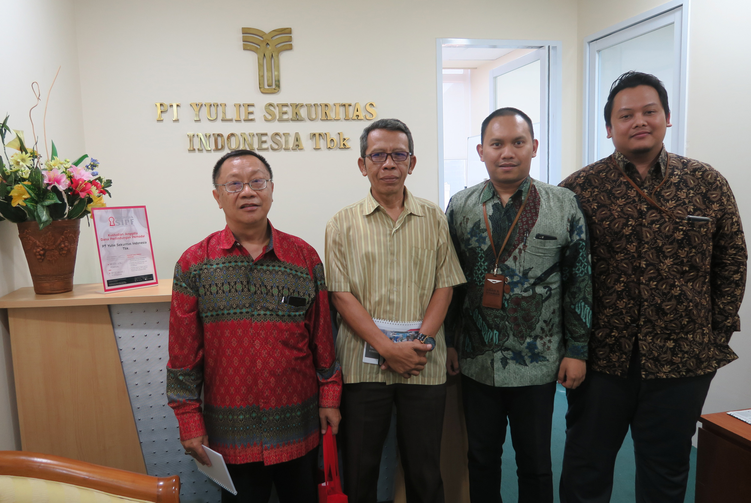 Kunjungan Ke PT Yulie Sekuritas Dalam Rangka Sosialisasi Dana Perlindungan Pemodal