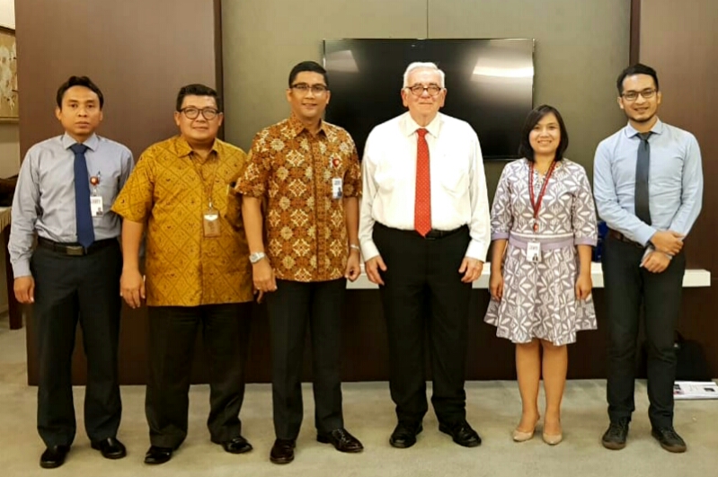 Courtesy Meeting dengan Mr. David White (International Securities Consultant)